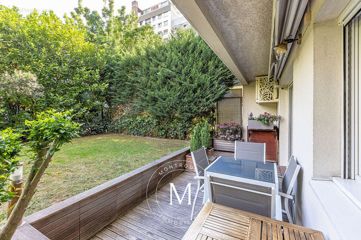 Appartement à MONTROUGE