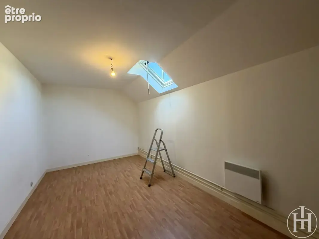 VILLABON   Maison en pierre avec dépendances et atelier. - photo 8