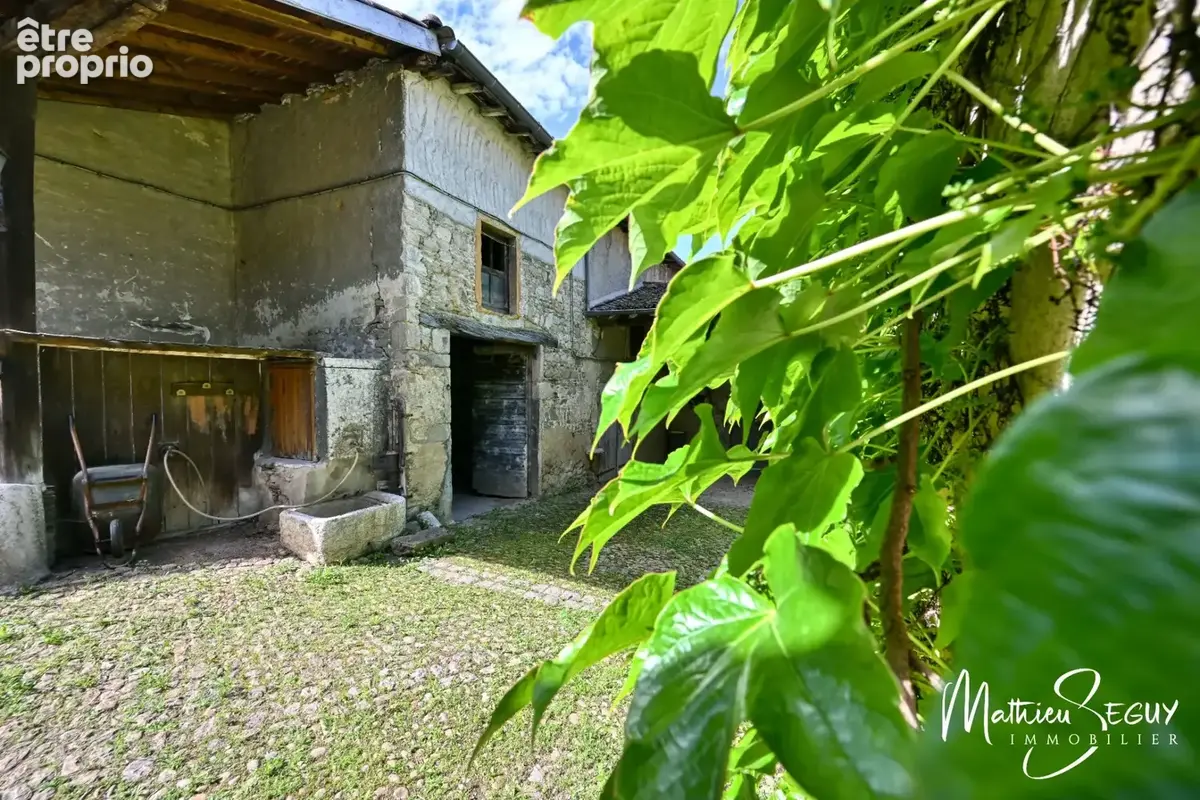 MILLERY – Beau potentiel pour cette maison P7 avec jardin, sous-sol et dépendances - photo 31
