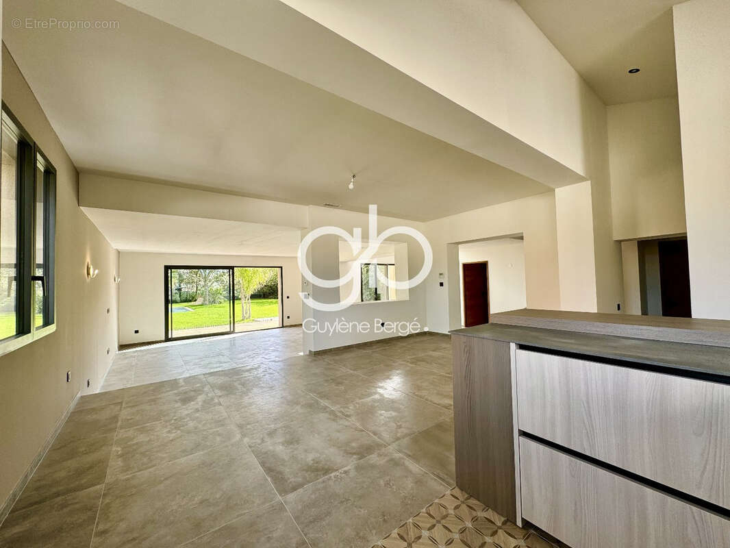 Maison à CANDILLARGUES