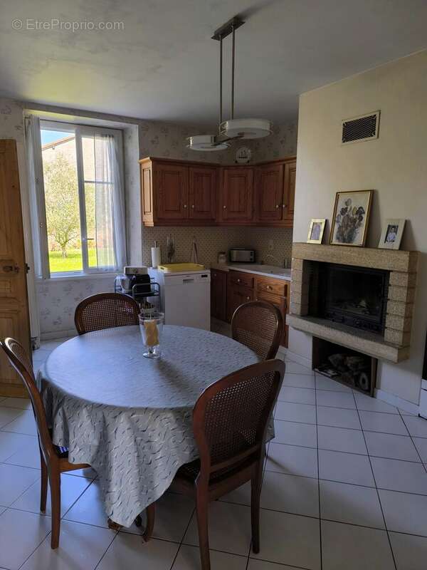 Maison à SAUZE-VAUSSAIS