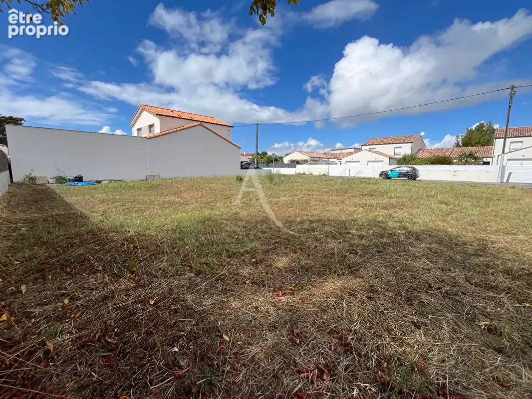 Terrain à batir  - 450 m² - Libre de constructeur- SAINT HILAIRE DE RIEZ - photo 2