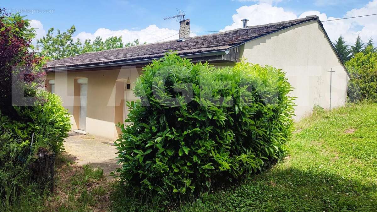 1747733593493 - Maison à AUZITS