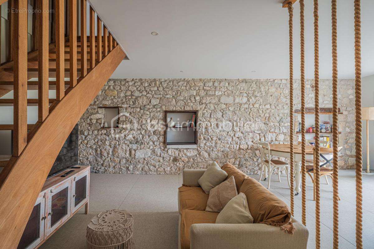 Maison de caractère de 250 m² avec 3 gîtes indépendants à fort potentiel touristique - photo 8