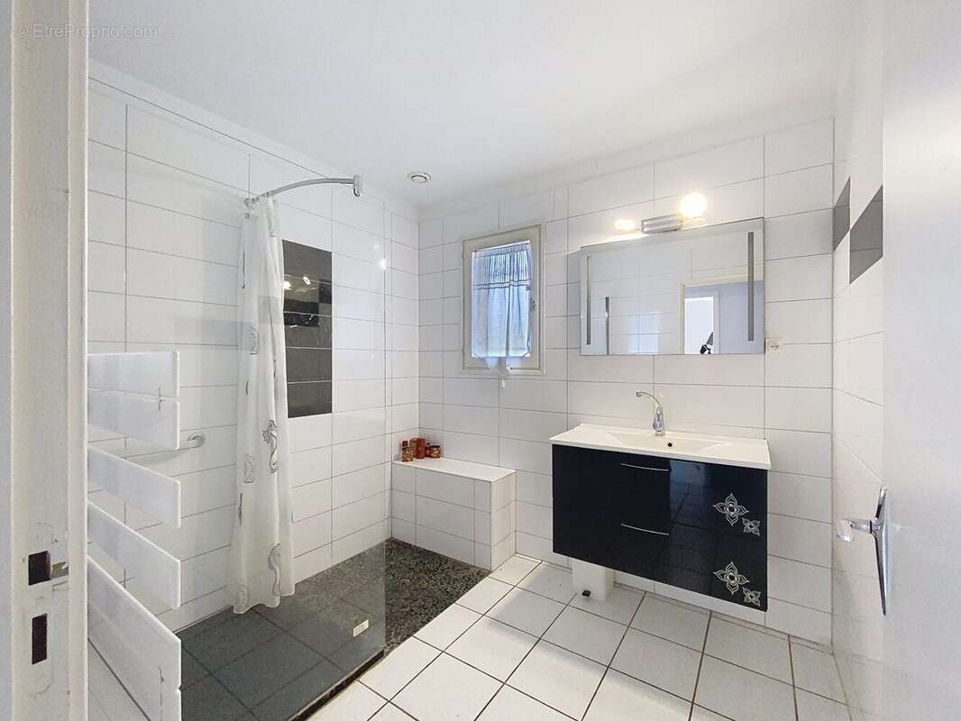 Maison 128 m² à Puygouzon  - photo 9