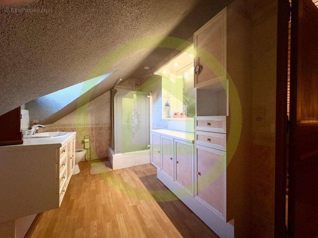 Maison à BEVILLE-LE-COMTE