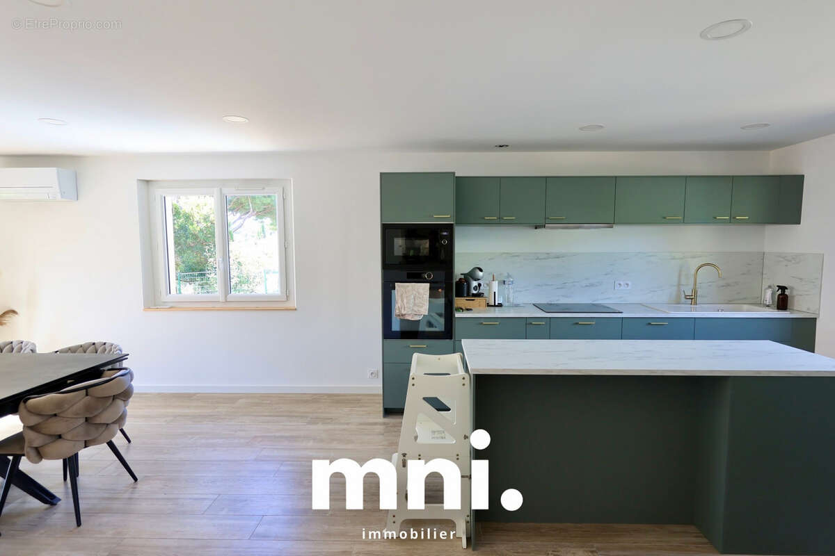 Maison à SIX-FOURS-LES-PLAGES