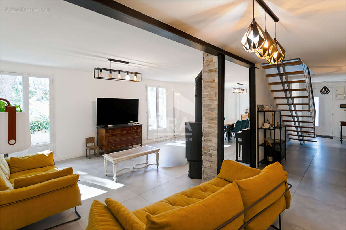 Maison à CABRIES