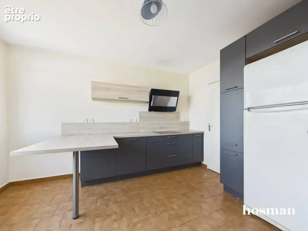 Appartement 5 pièces de 106 m² avec balcon et parking - Avenue Général de Gaulle, Caluire-et-Cuire - photo 6