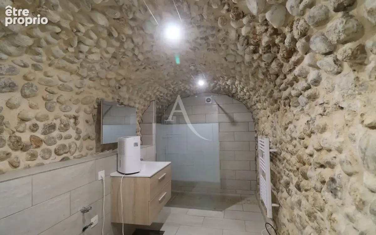 Une maison de village pleine de potentiel à rénover valensole - photo 11