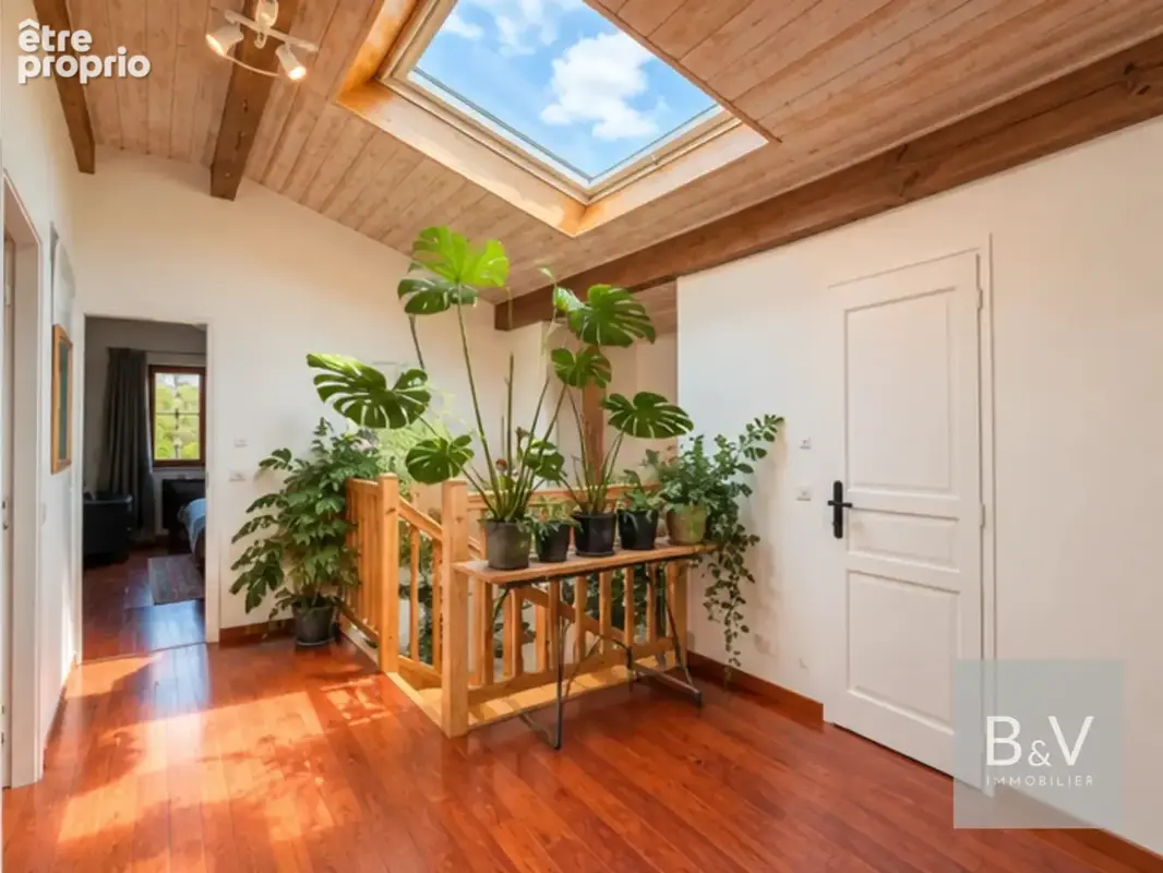 Maison familiale T7 – 6 chambres – Terrain de 5 686 m² – T2 indépendant - photo 13