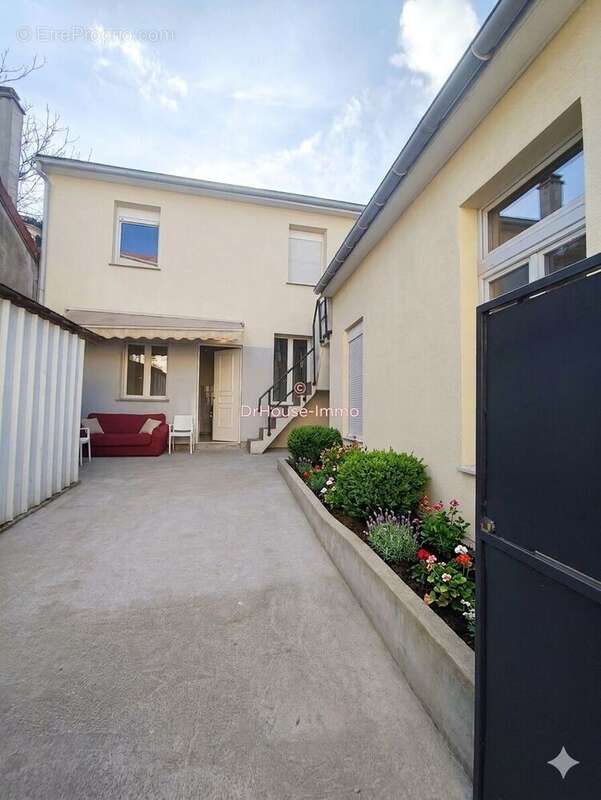 Maison 71 m² à Aubervilliers  - photo 5