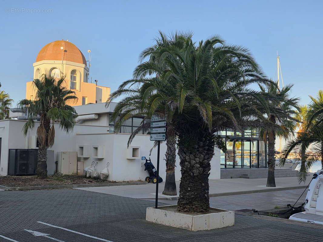 Commerce à GRUISSAN