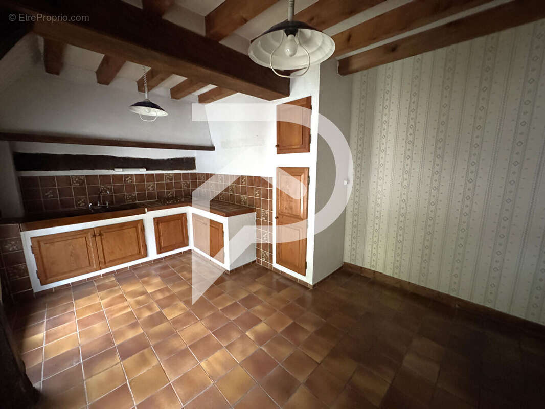 Maison à IVRY-LA-BATAILLE