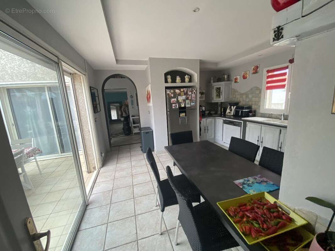 MARSEILLAN - maison de plain-pied avec piscine - photo 6