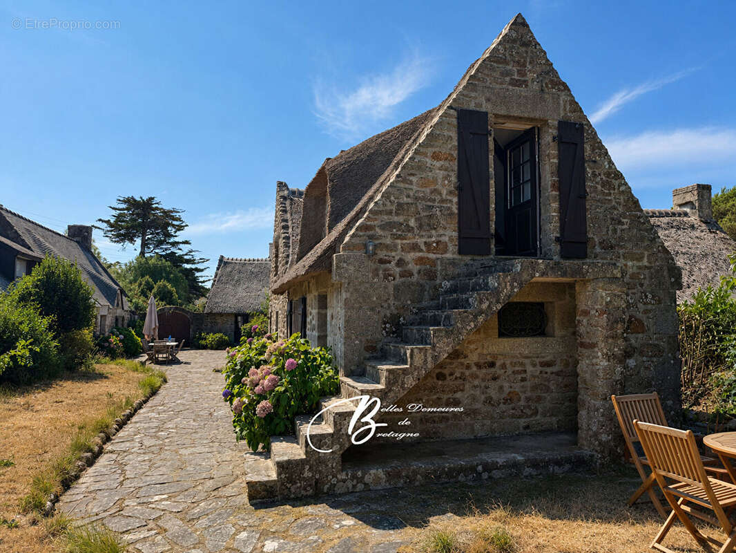 A vendre ensemble de chaumières à quelques pas de la mer - photo 3