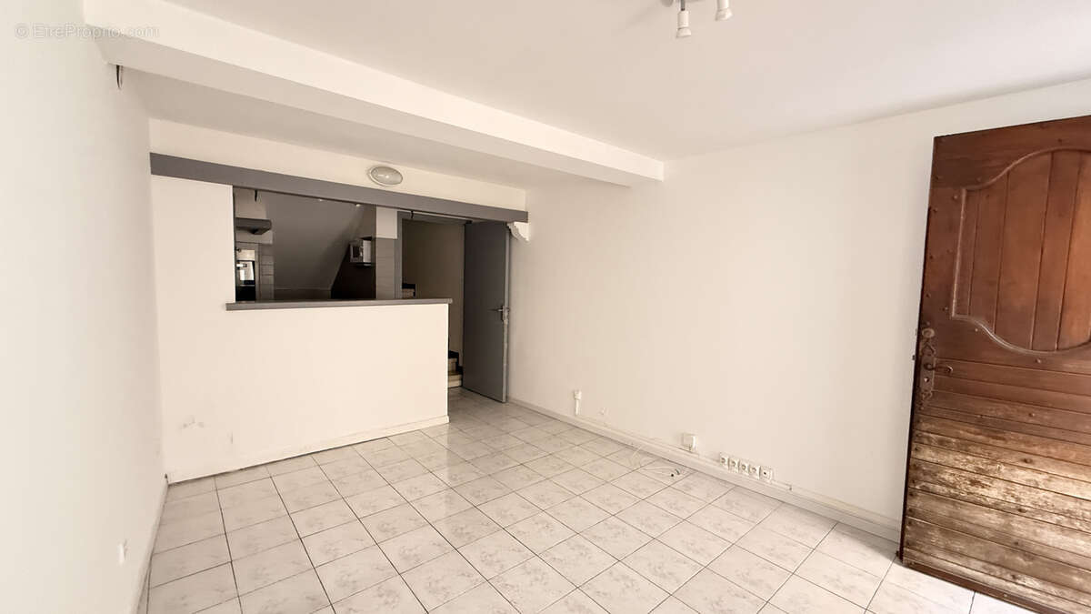 Maison à SAINT-JEANNET