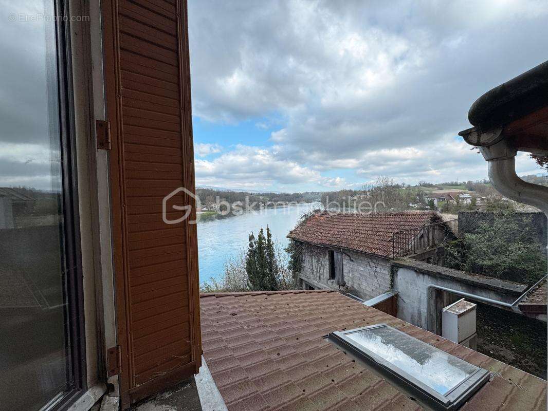 Appartement à SEYSSEL