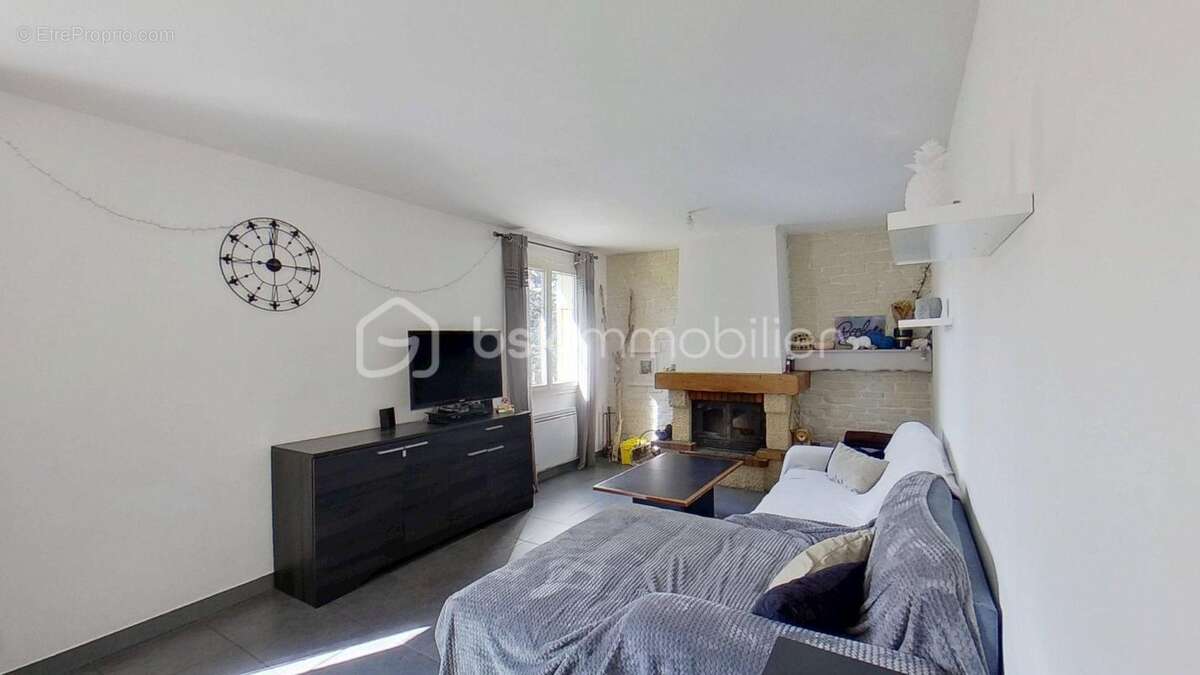 Maison familiale avec piscine, jardin arboré et grand garage – 5 min Montélimar - photo 8