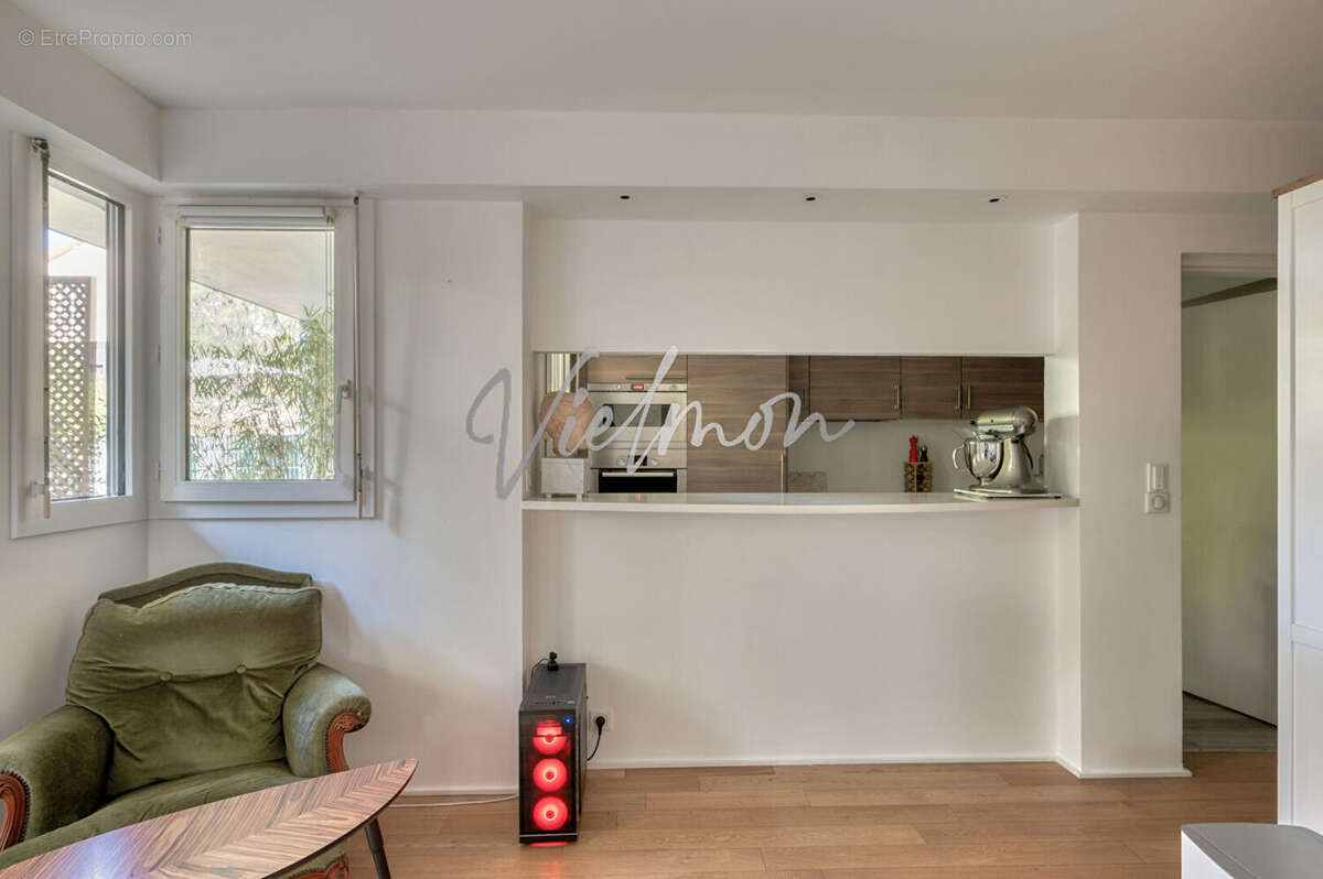 Appartement à ISSY-LES-MOULINEAUX