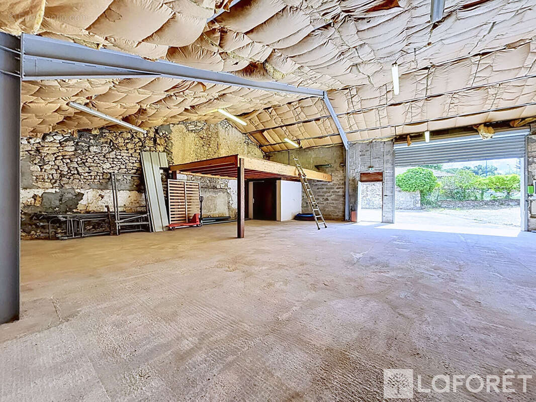 Maison Val De Virvee 1 pièce(s) 146 m2 - photo 4