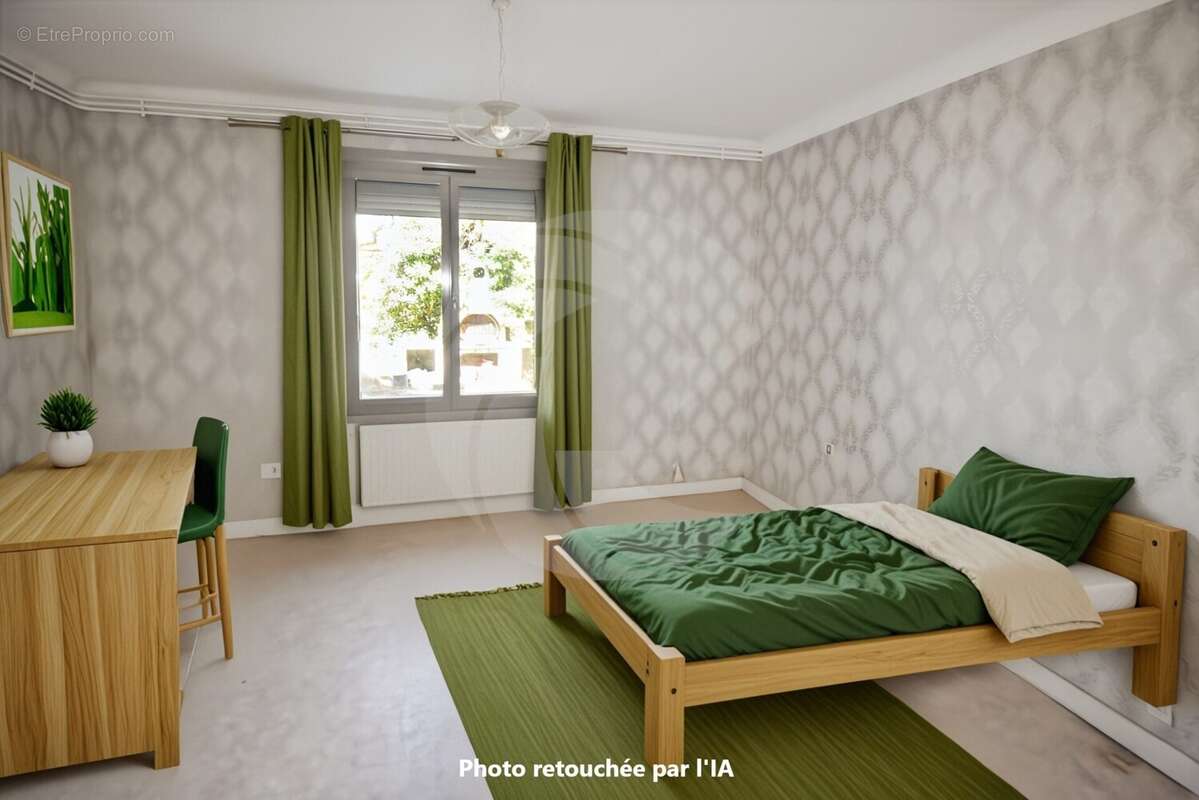 Maison à SAINT-ETIENNE-DE-TULMONT