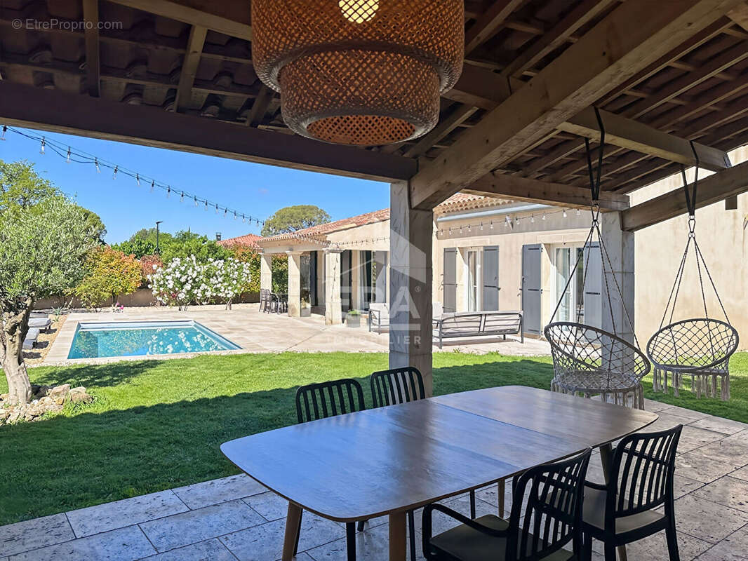 Maison à MOLLEGES