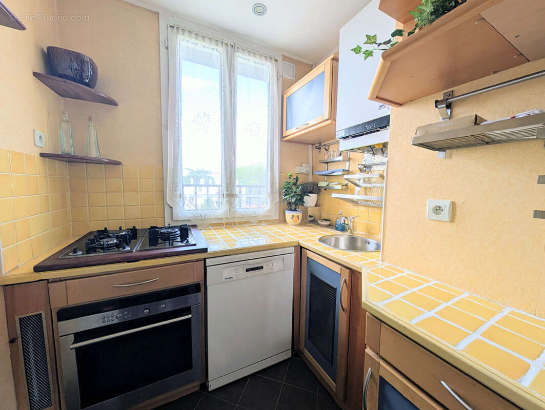 Appartement à ROSNY-SOUS-BOIS