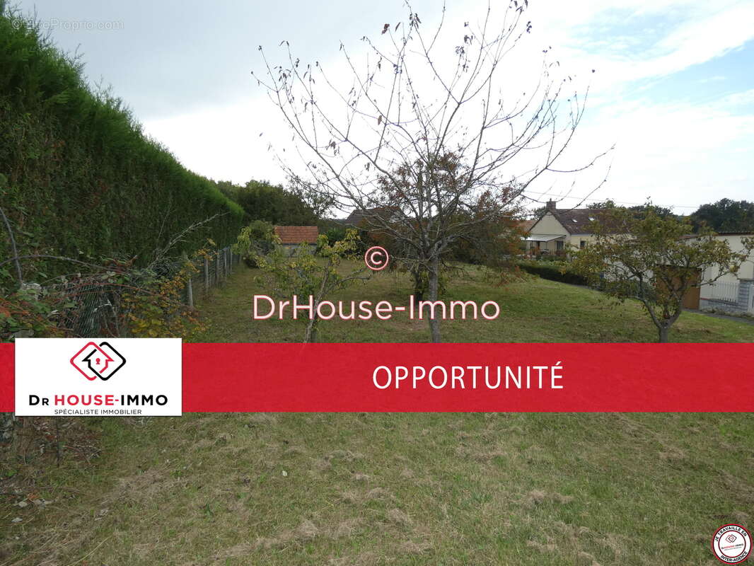 Terrain à MARIGNE-LAILLE