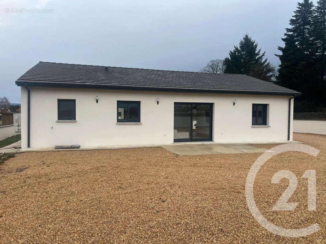 Maison à ARPAJON-SUR-CERE