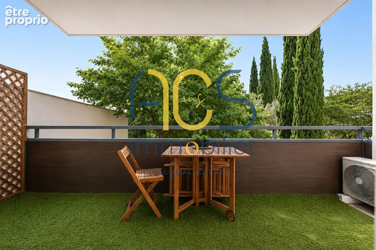 Appartement à CHATEAUNEUF-LES-MARTIGUES