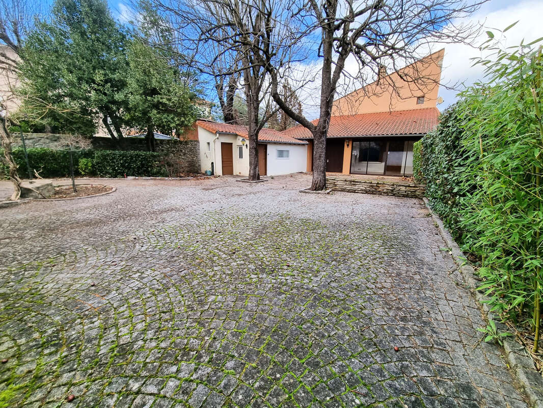 Maison à LAMALOU-LES-BAINS