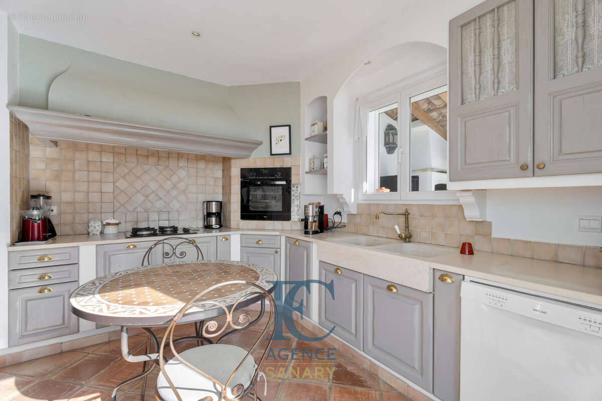 Maison à LA CADIERE-D'AZUR