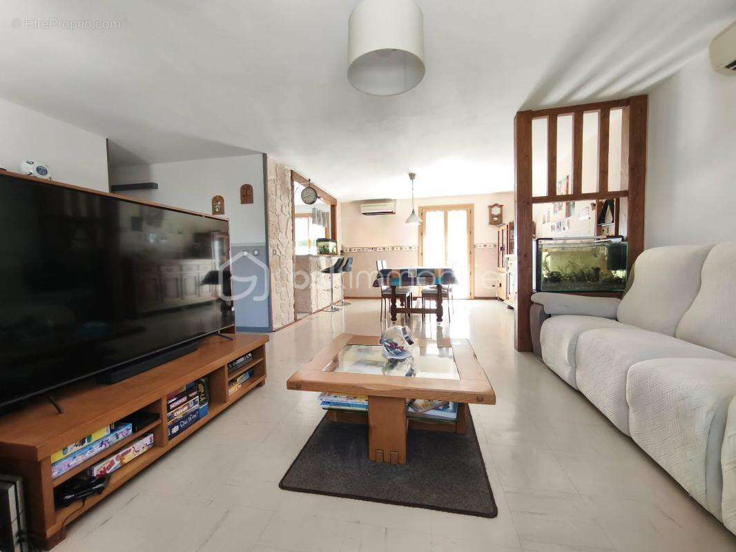 Maison de plain-pied 91 m² – 3 chambres – Terrain de 1100 m² – DPE C - photo 3