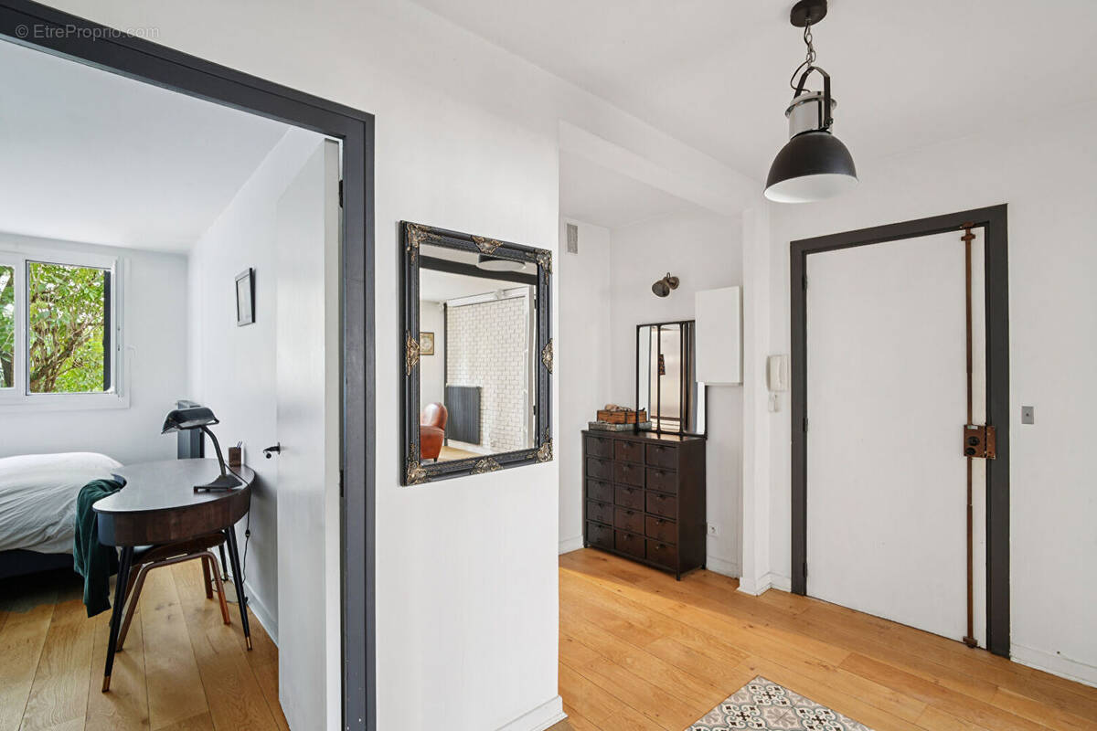 Appartement à PARIS-20E