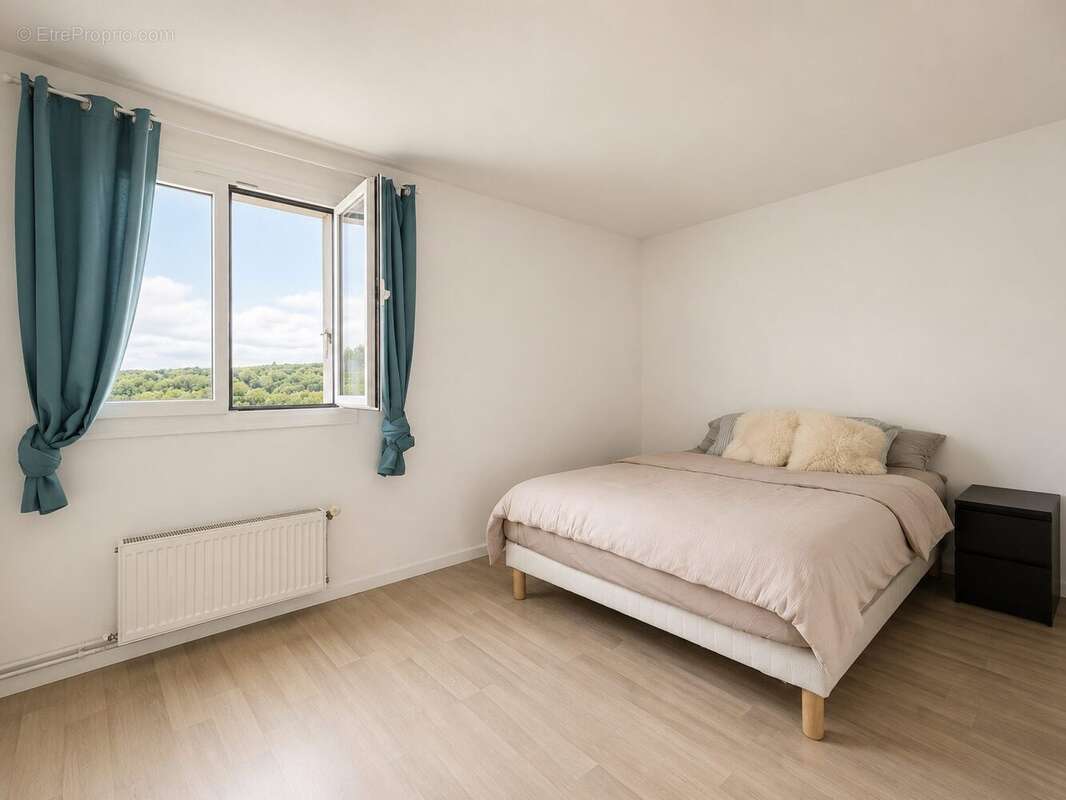 Appartement 84 m² à Guingamp  - photo 2