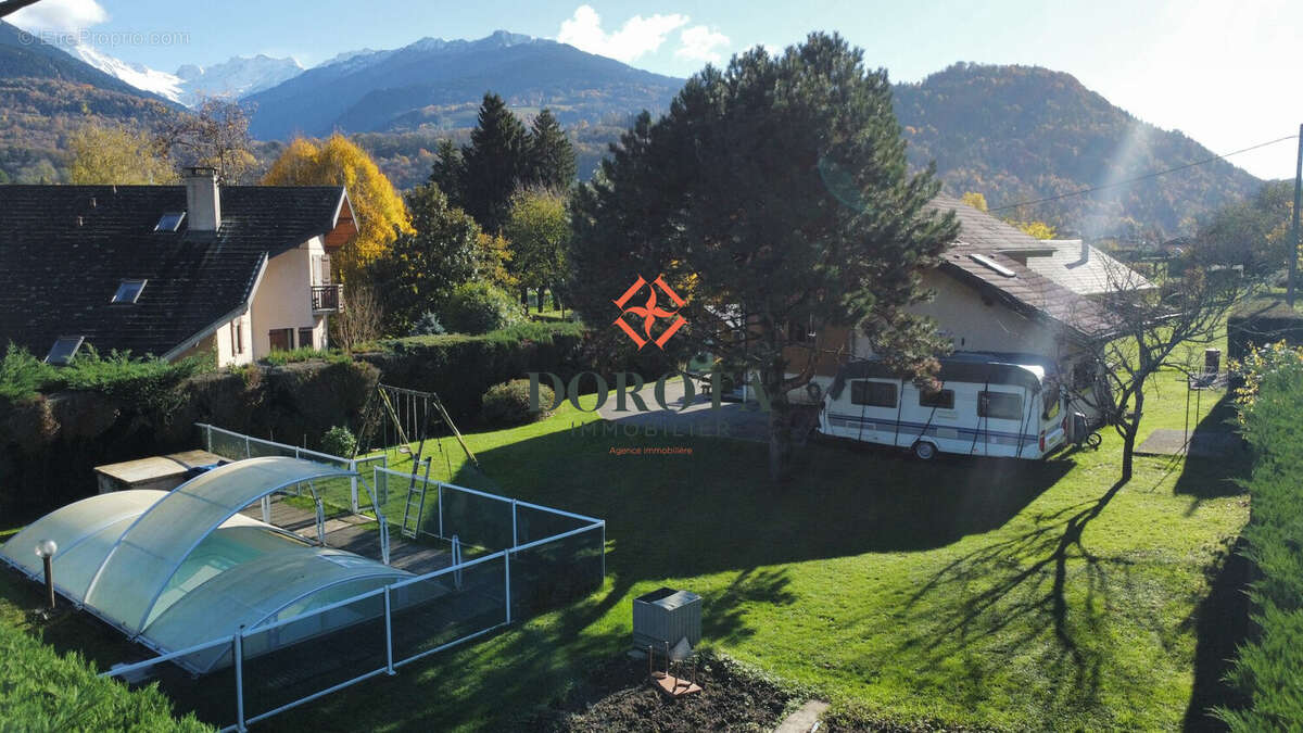 Maison à LA ROCHETTE