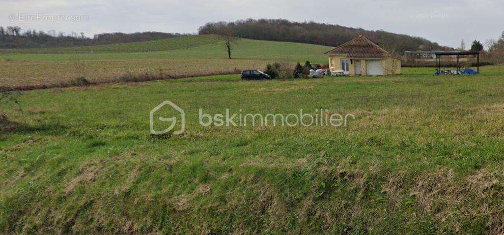 Terrain constructible à Corbères Abères - photo 3