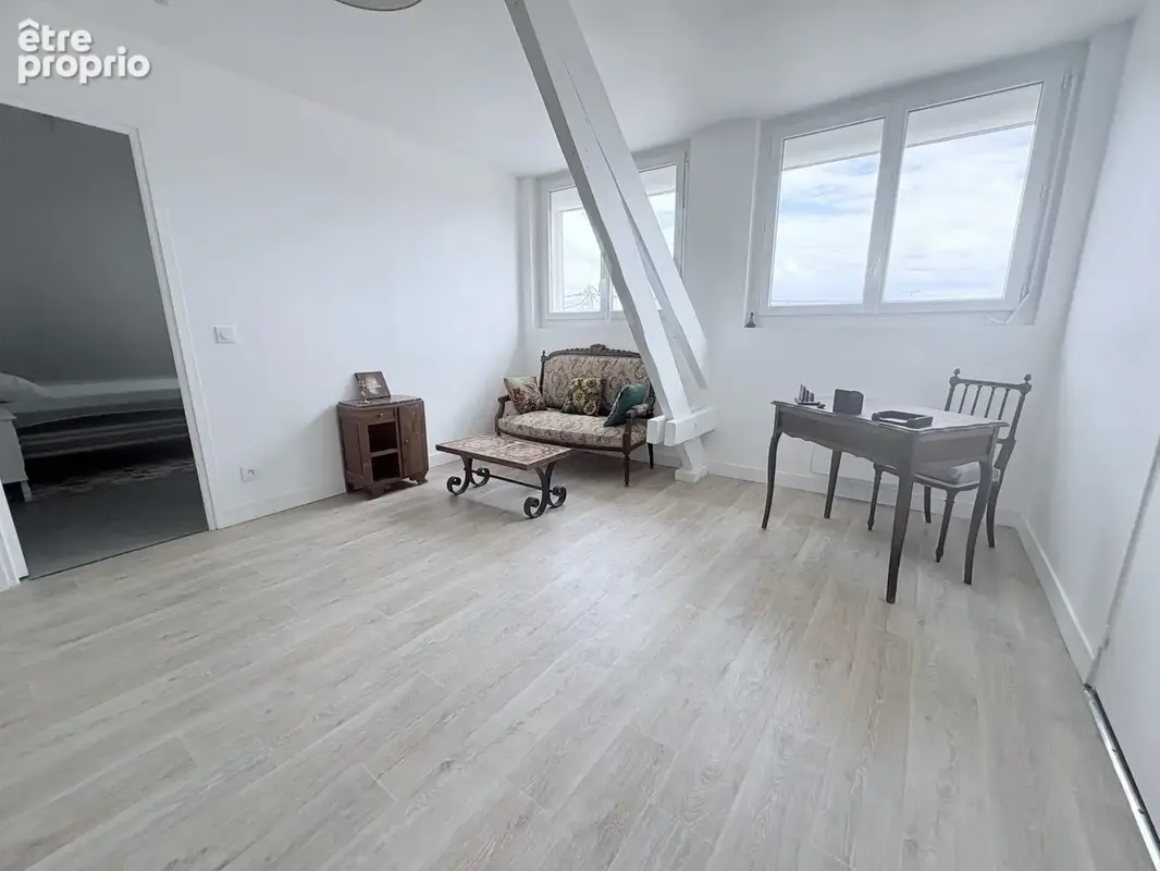 Appartement 377 m² à Romilly-Sur-Seine  - photo 6
