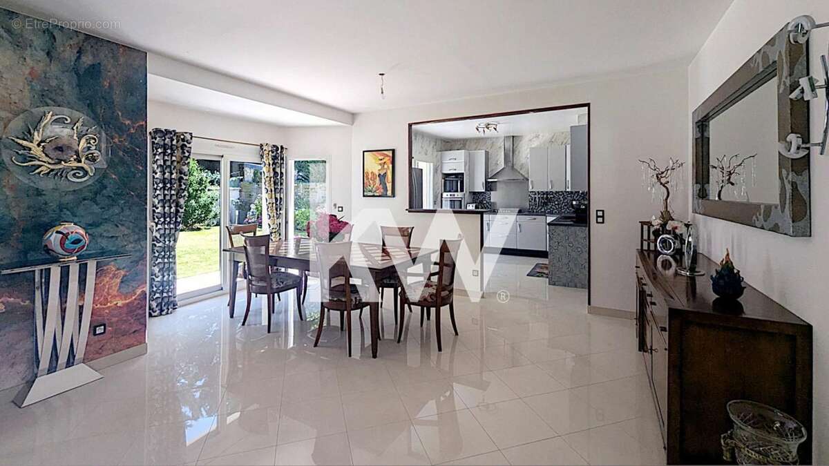 Maison à SAINT-GRATIEN