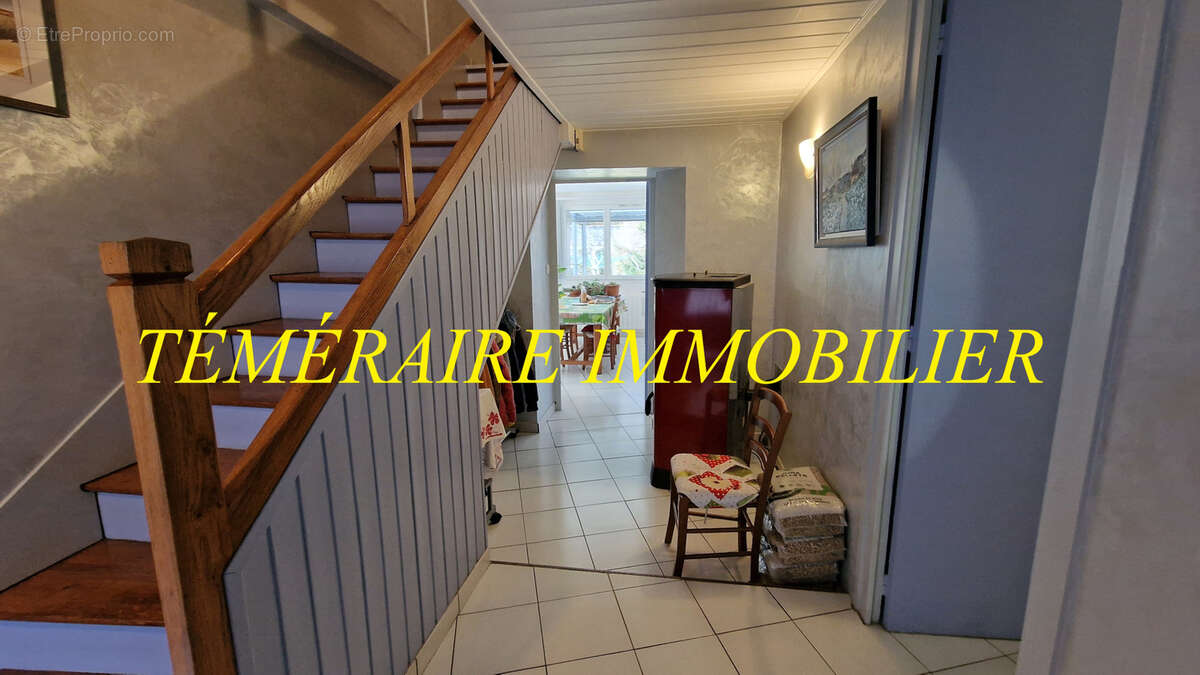 Maison à BOURG-DE-SIROD