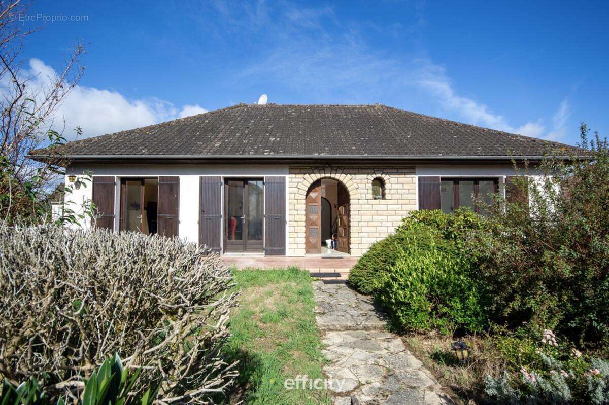Maison à FOURS