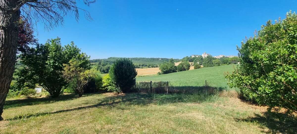 Maison à CASTELNAU-MONTRATIER
