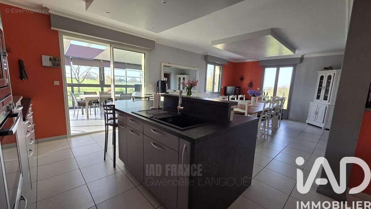 Maison 136 m² à Parce  - photo 8