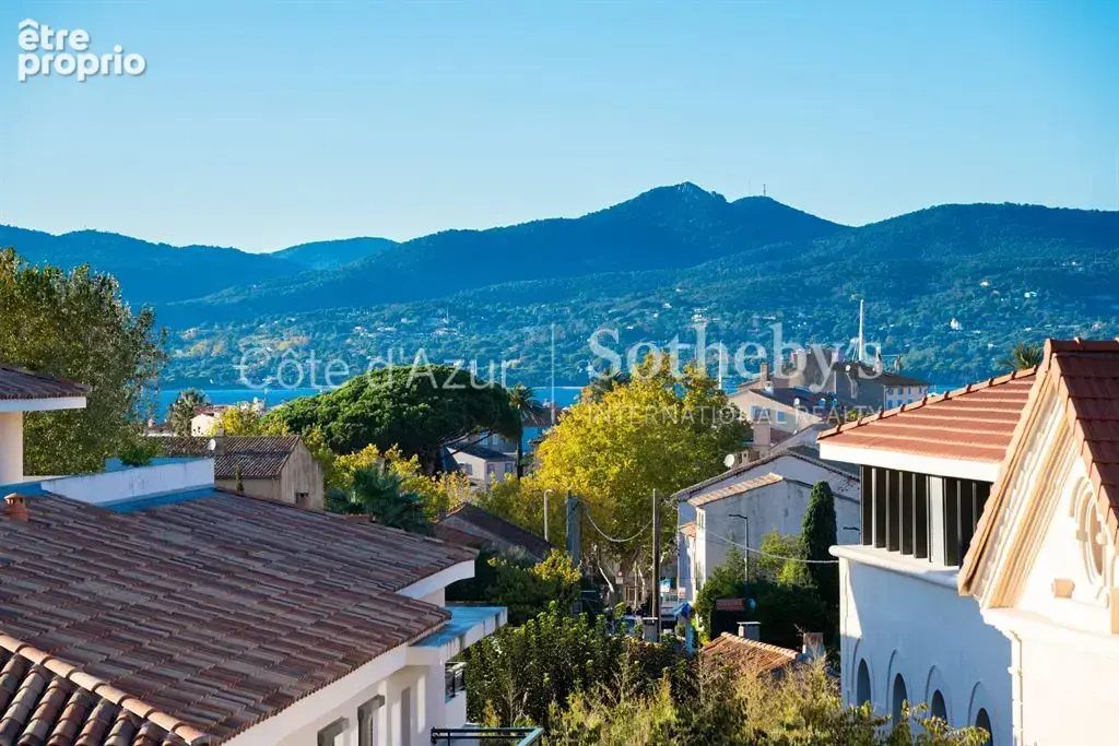 Saint Tropez, penthouse de 130 m² avec trois chambres et 40 m² de terrasses - photo 3