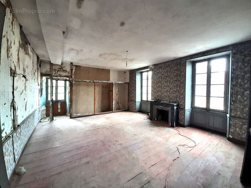 Maison à FONTENAY-LE-COMTE