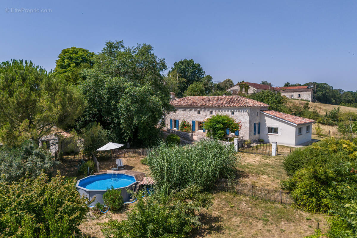 Maison à SAINT-MAURIN