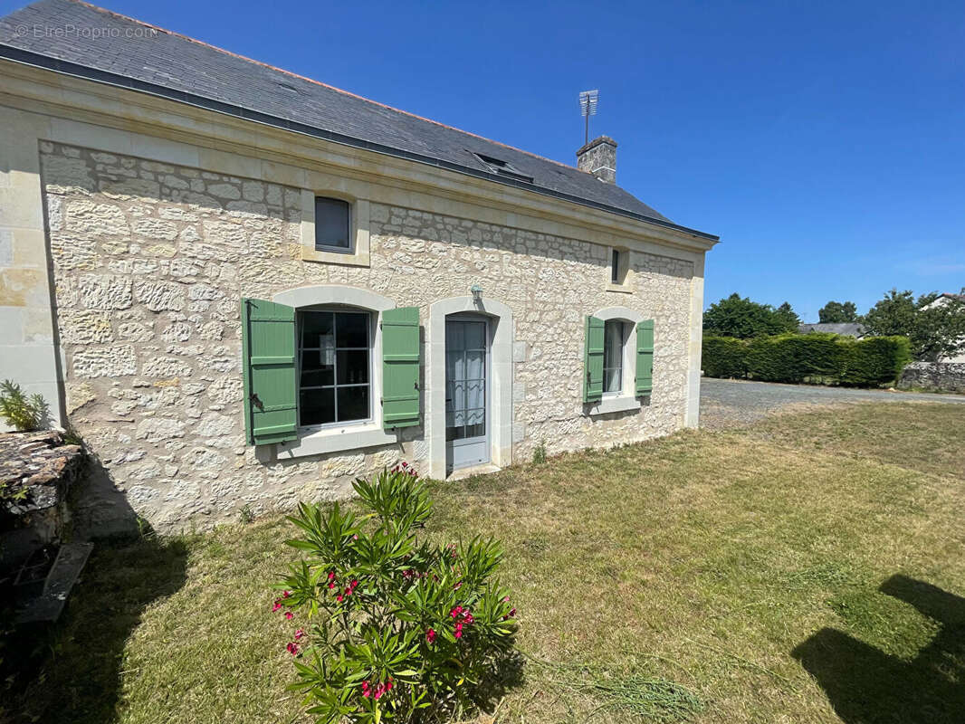 BRISSAC LOIRE AUBANCE - Maison 5 pièces - 109 m² - 880 m² terrain - photo 2