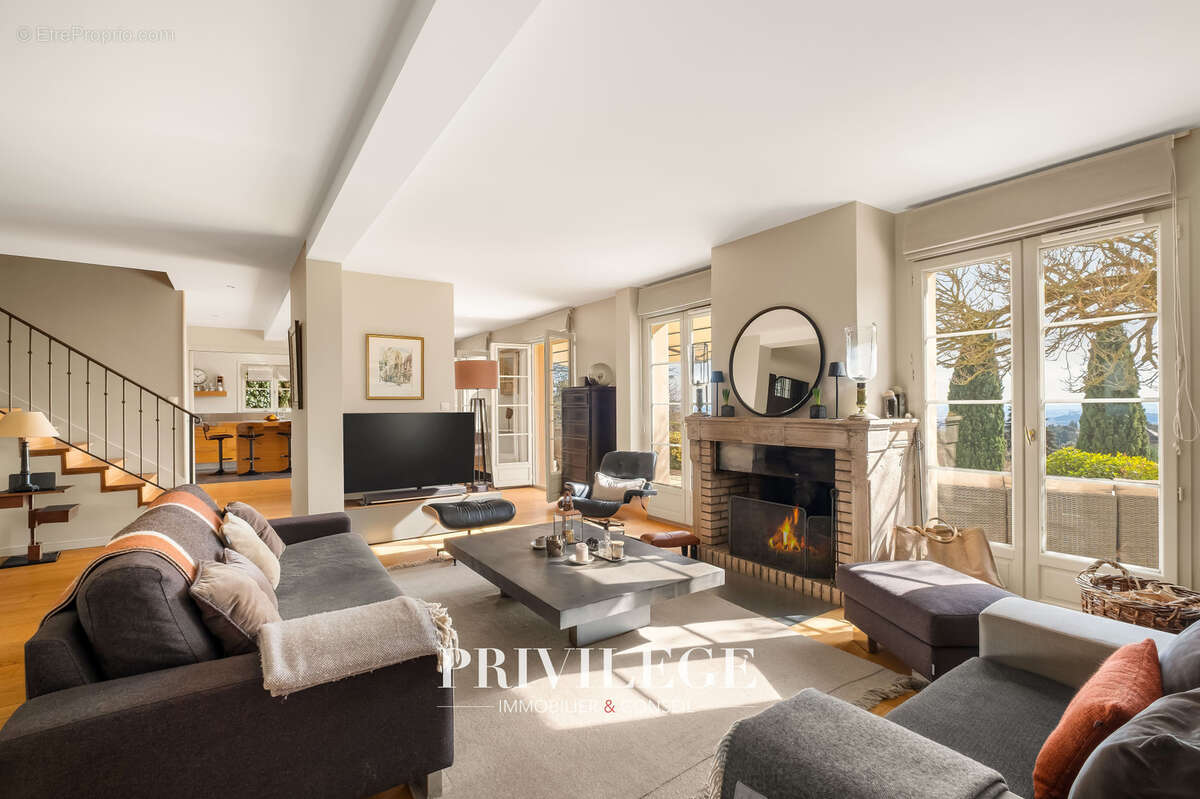 Maison à SAINT-DIDIER-AU-MONT-D'OR