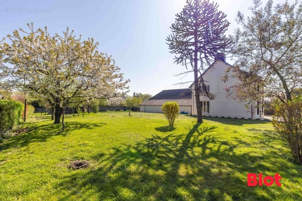 Maison à THORIGNE-FOUILLARD